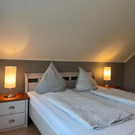 Semesterbostad Ferienhaus, *